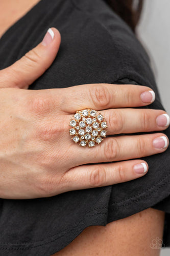 SELFIE-Confidence Gold Ring- Paparazzi
