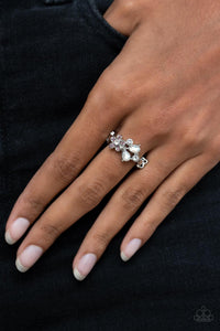 Enchanting Efflorescence Purple Ring- Paparazzi