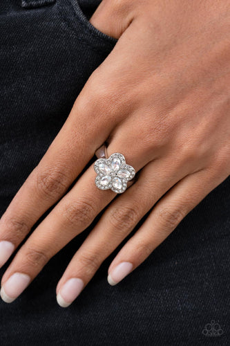 Efflorescent Envy White Ring- Paparazzi