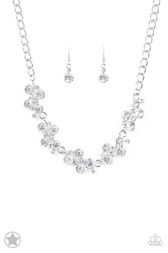 Hollywood Hills White Necklace- Paparazzi