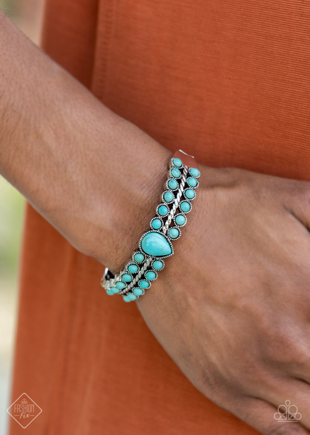 Nature Resort Blue Bracelet SSF1020- Paparazzi