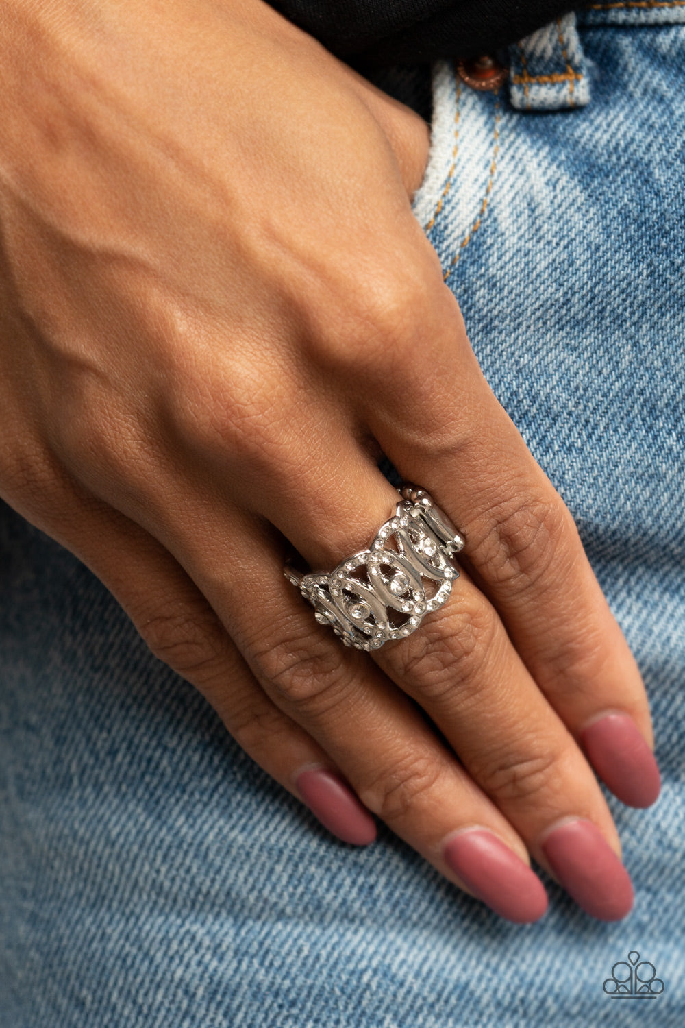 OVAL-Ruled White Ring- Paparazzi